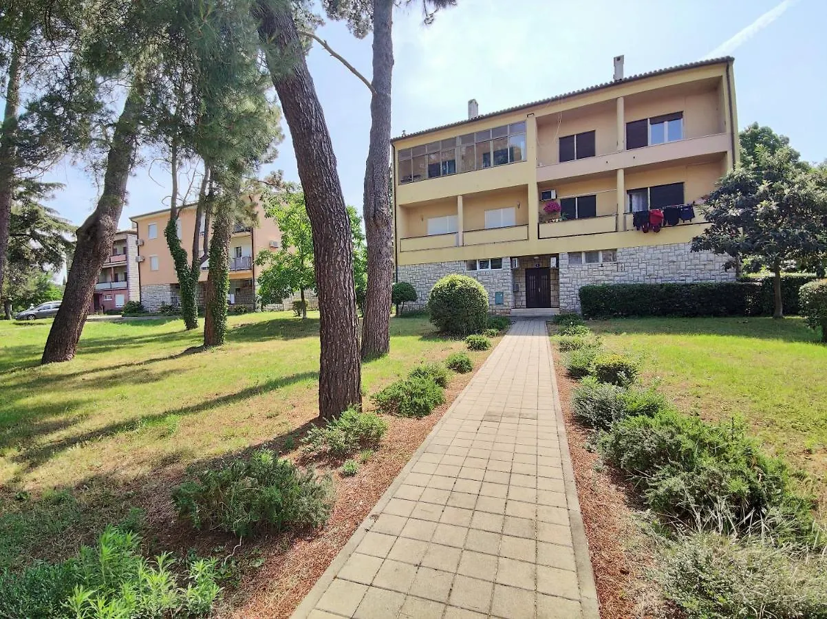 Apartment Leo Umag