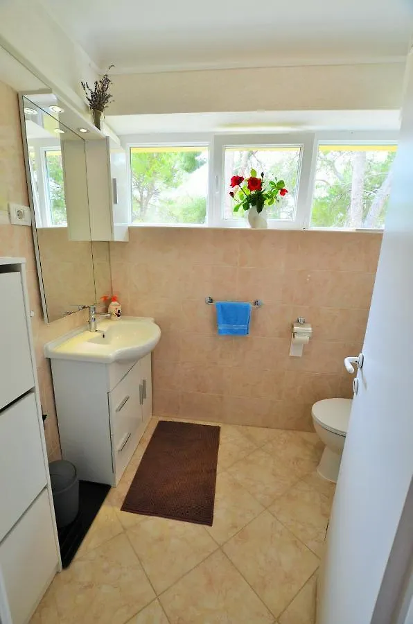 Apartment Leo Umag