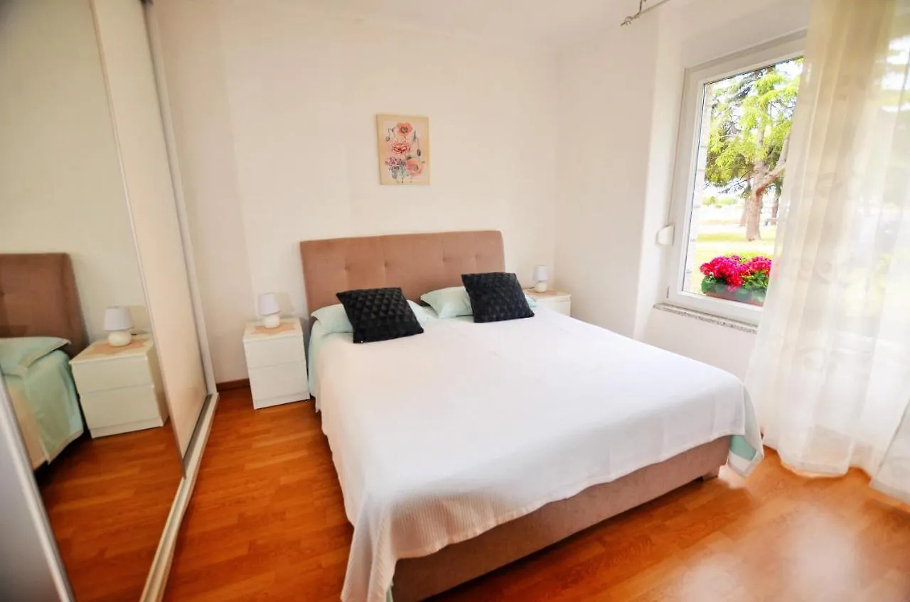 Apartment Leo Umag Kroatien